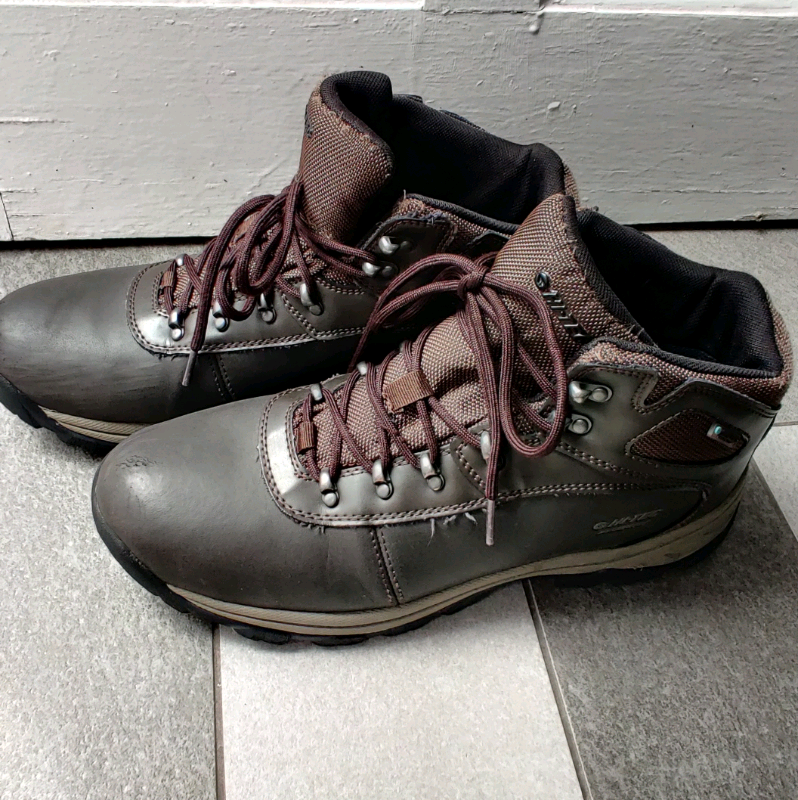 mens walking boots size 10